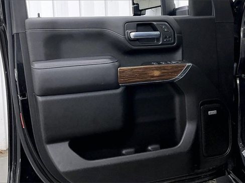 Used 2022 Chevrolet Silverado 3500 High Country image 21