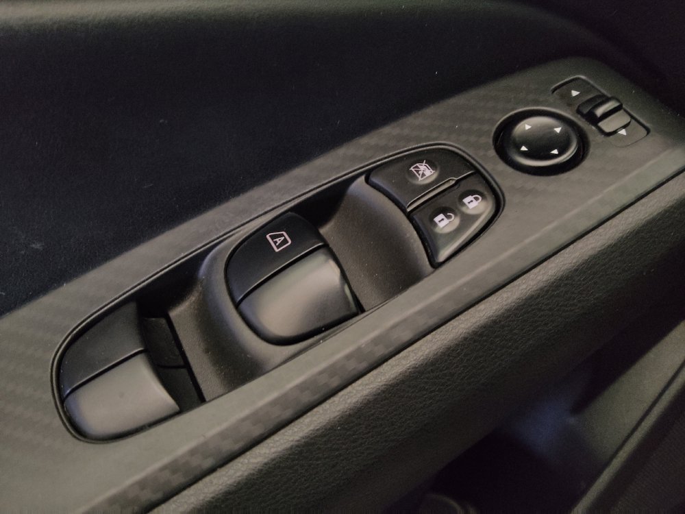 Used 2024 Nissan Altima 2.5 S FWD image 27