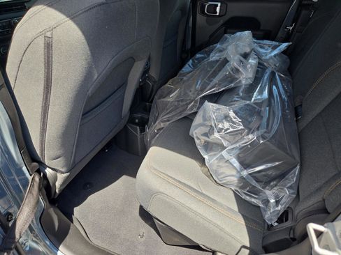 New 2025 Jeep Gladiator Sport image 35