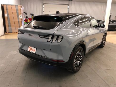 Used 2024 Ford Mustang Mach-E Premium image 11