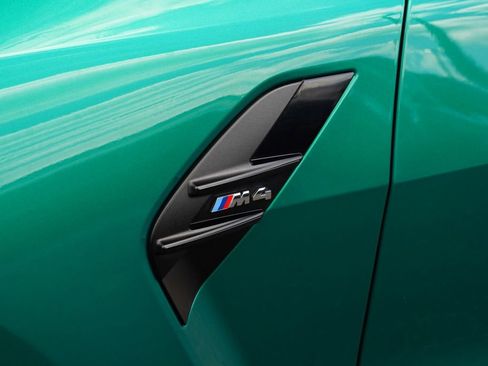 Used 2021 BMW M4 Coupe RWD image 4
