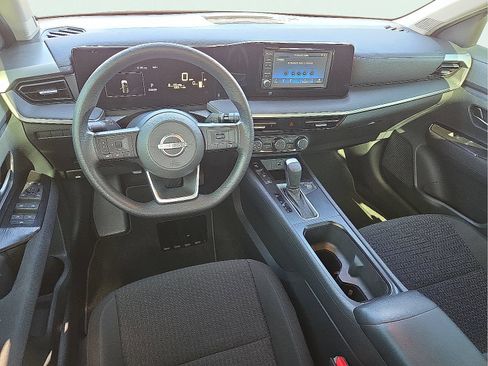 Used 2025 Nissan Kicks S FWD image 10