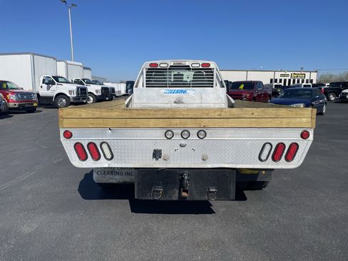 Used 2014 Ford F550 4x4 Regular Cab Super Duty image 7