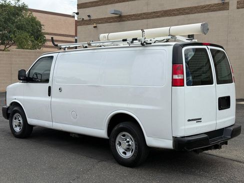 Used 2013 Chevrolet Express 2500 RWD image 8