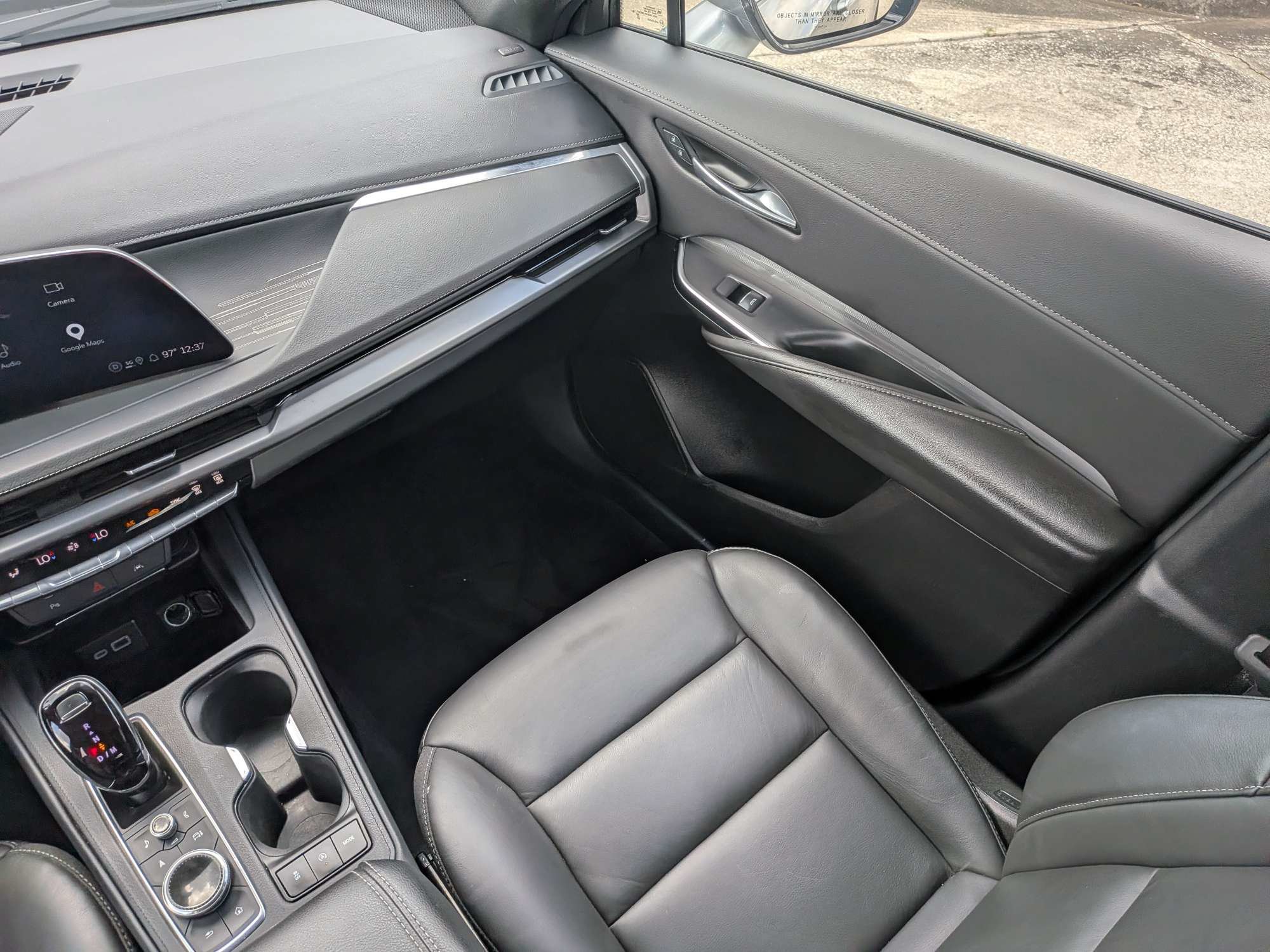 Used 2025 Cadillac XT4 Premium Luxury FWD image 19