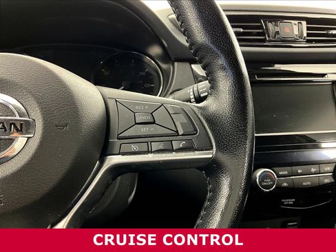 Used 2022 Nissan Rogue Sport SV AWD/4WD image 12
