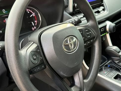 Used 2025 Toyota RAV4 LE image 29