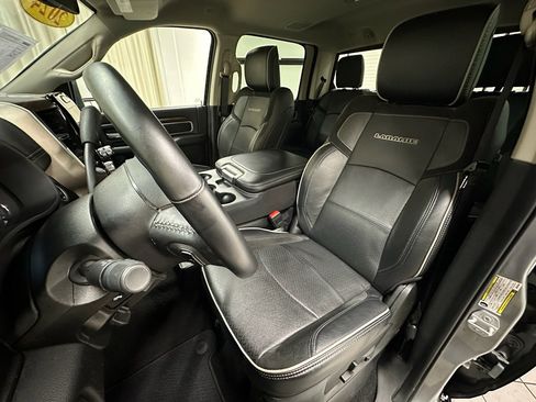 Used 2024 RAM 2500 Laramie image 30