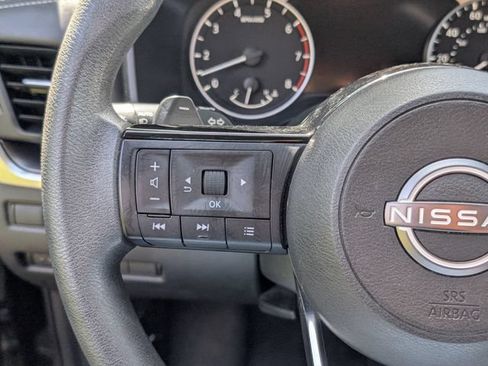 Used 2023 Nissan Rogue SV FWD image 35