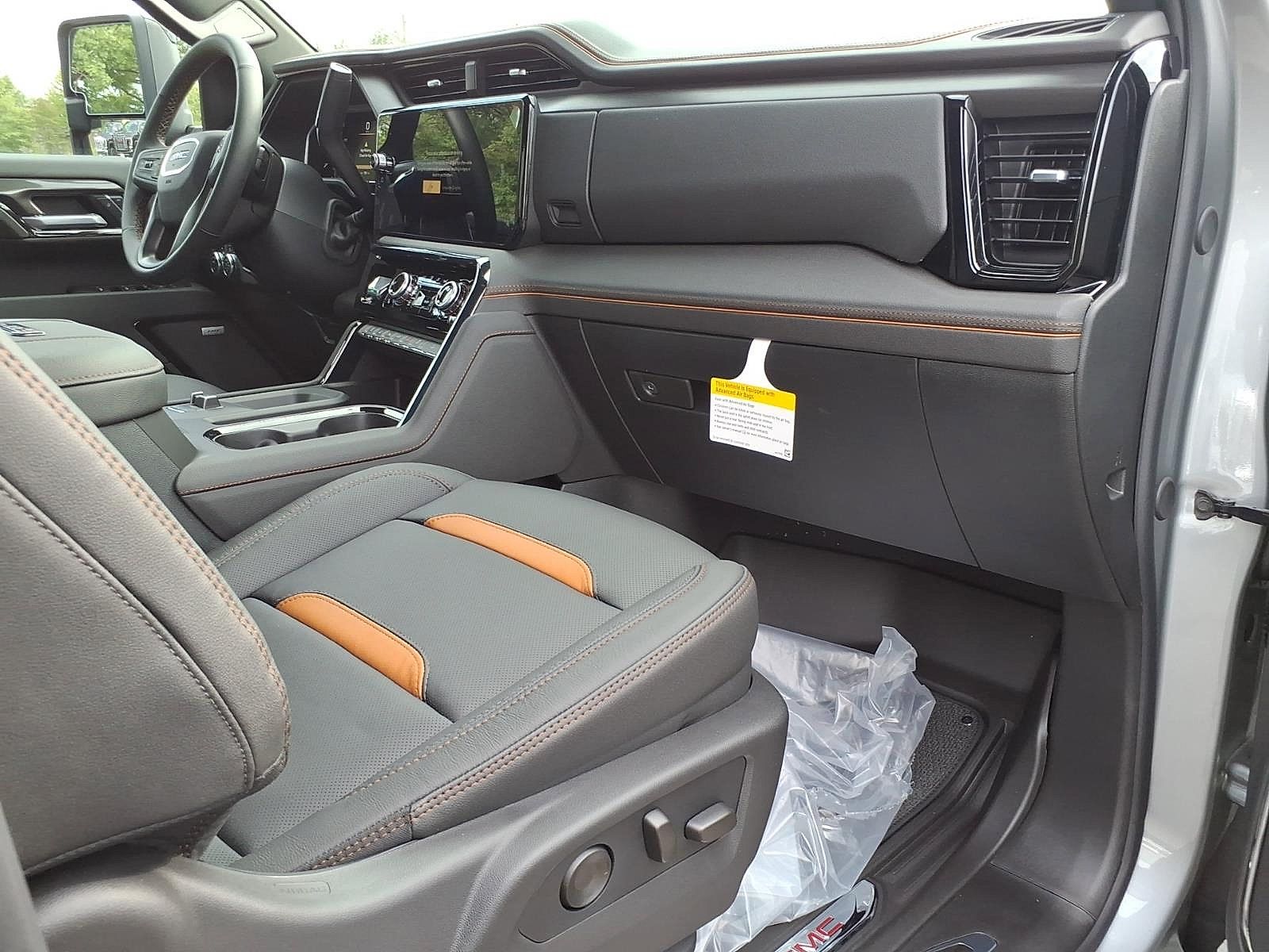 New 2026 GMC Sierra 3500 AT4 w/ AT4 Premium Plus Package AWD/4WD image 9