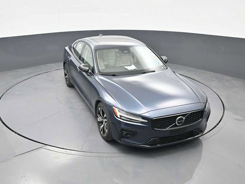Used 2024 Volvo S60 B5 Plus AWD/4WD image 26