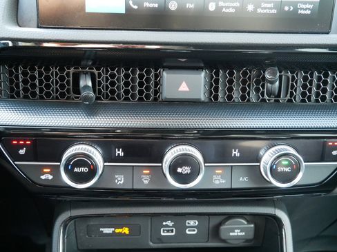 Certified 2024 Honda CR-V Sport Touring image 22