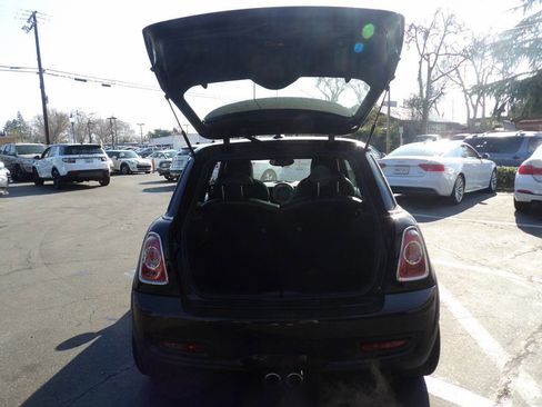 Used 2013 MINI Cooper S image 12