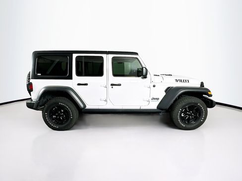 Used 2023 Jeep Wrangler Unlimited w/ 8.4" Radio Group AWD/4WD image 10