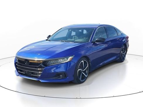 Used 2022 Honda Accord Sport image 2