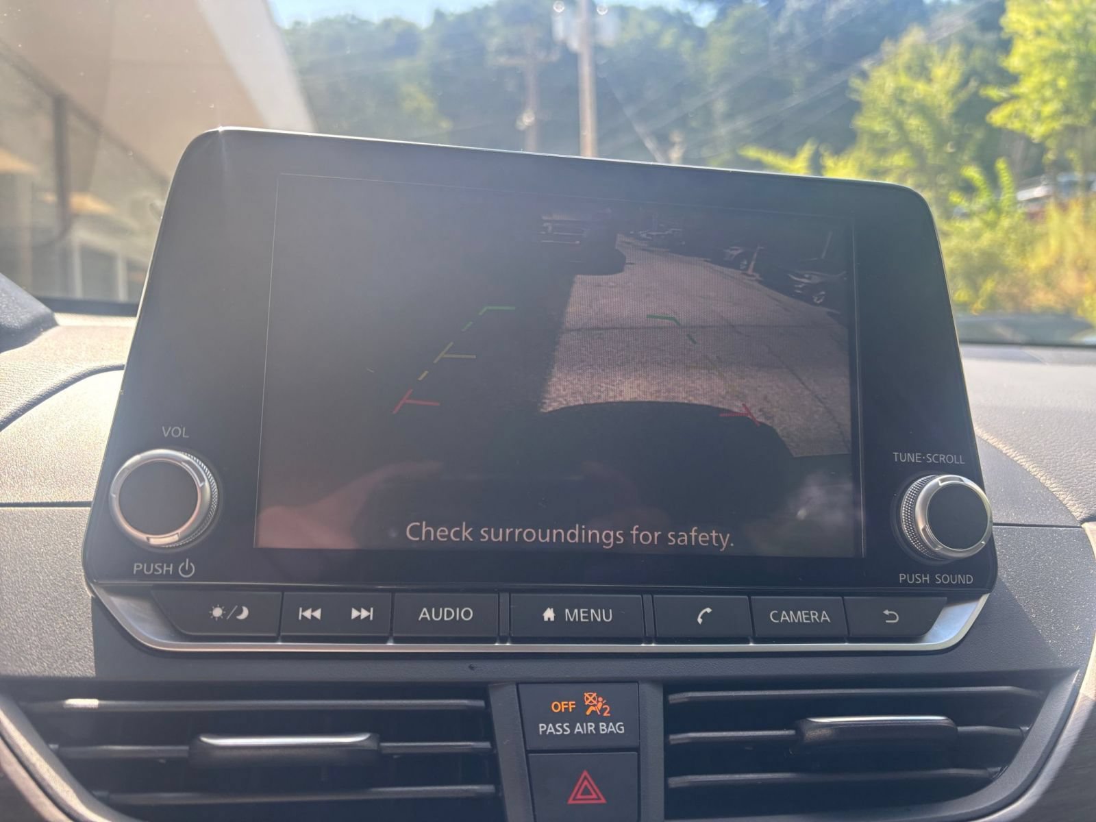 Used 2025 Nissan Altima 2.5 SV FWD image 22