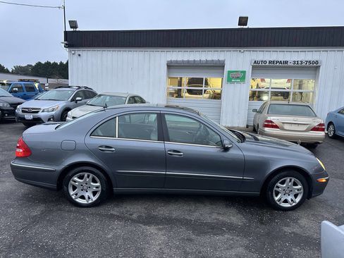 Used 2006 Mercedes-Benz E 350 Sedan image 16