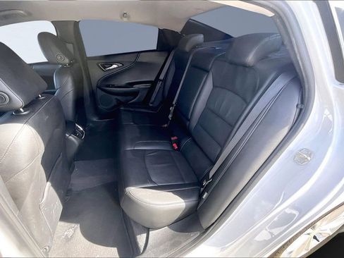 Used 2019 Chevrolet Malibu LT w/ Leather Package image 19