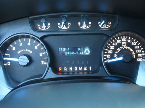 Used 2013 Ford F150 XL w/ Mid Equipment Group RWD image 25