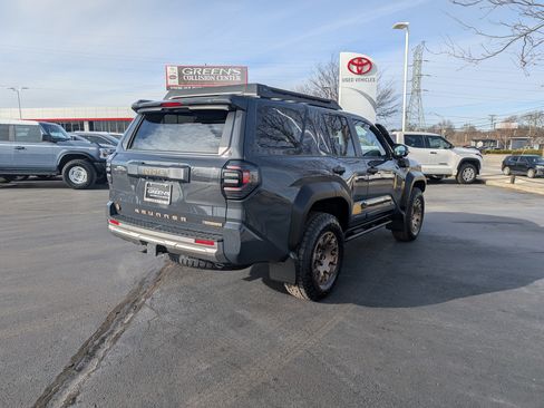 Certified 2025 Toyota 4Runner Trailhunter image 7