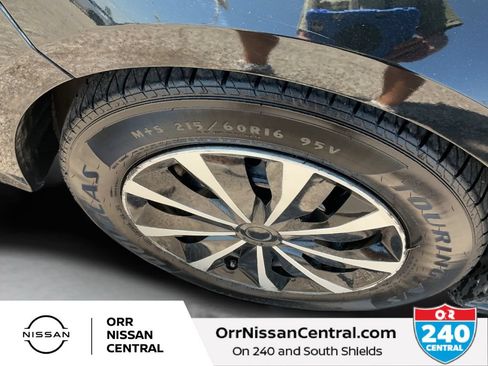 Used 2022 Nissan Altima 2.5 S FWD image 9
