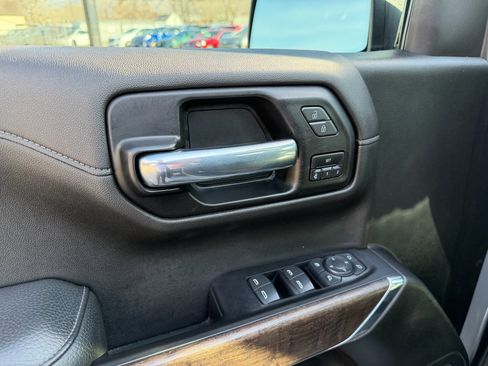 Used 2022 GMC Sierra 1500 Denali w/ Driver Alert Package II image 18