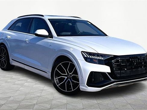 Used 2021 Audi Q8 Prestige image 11