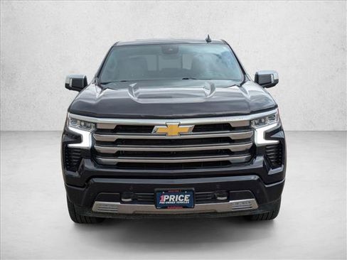 Used 2023 Chevrolet Silverado 1500 High Country w/ High Country Premium Package image 2