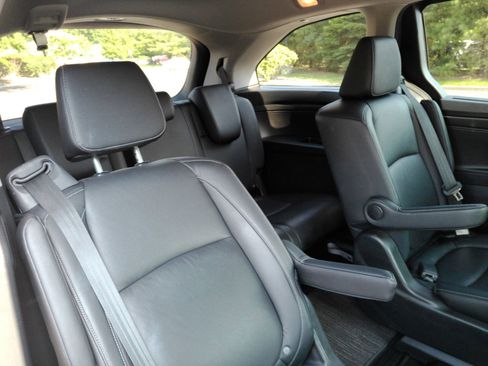 Used 2023 Honda Odyssey EX-L image 21