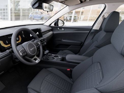 New 2026 Kia K5 LXS FWD image 20