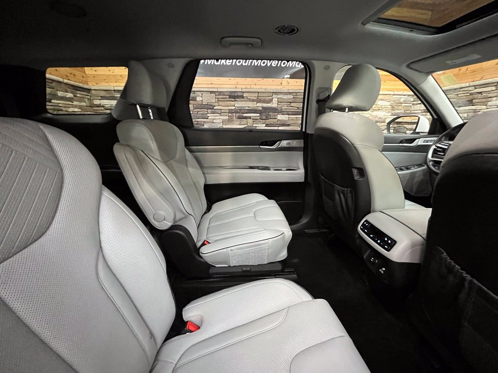 Used 2023 Hyundai Palisade SEL w/ Premium Package AWD/4WD image 41