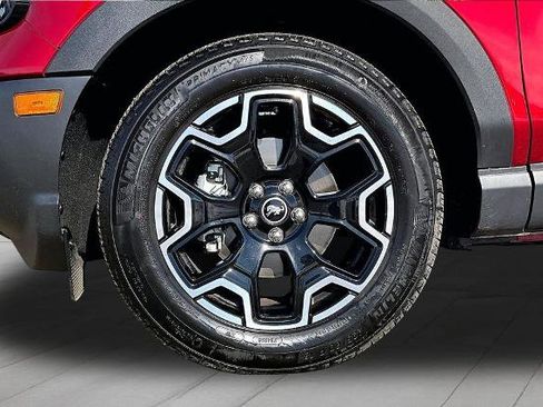 Certified 2025 Ford Bronco Sport Outer Banks w/ Outer Banks Tech Package+ image 9