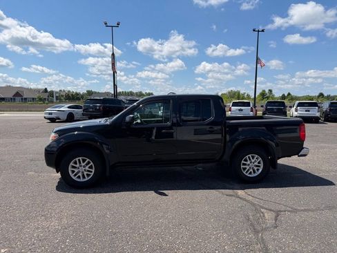 Used 2019 Nissan Frontier SV AWD/4WD image 9