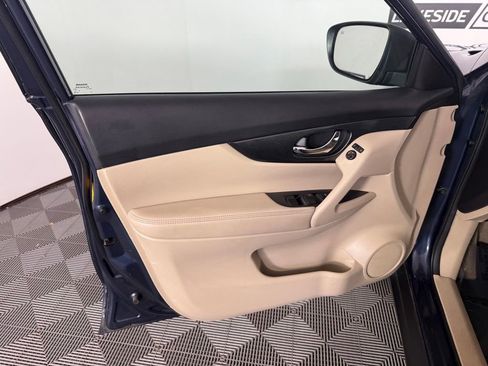 Used 2015 Nissan Rogue SL FWD image 13