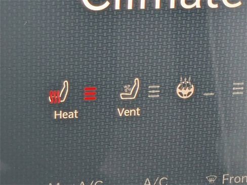 Used 2024 RAM 1500 Limited image 24