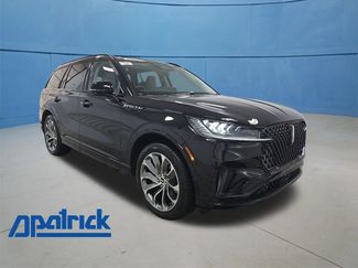 Used 2026 Lincoln Aviator AWD video 1