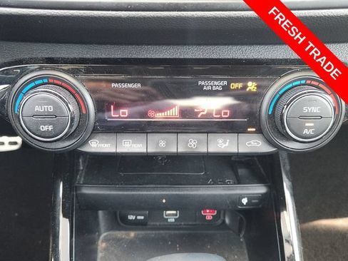 Used 2023 Kia Forte GT-Line w/ GT-Line Premium Package FWD image 17