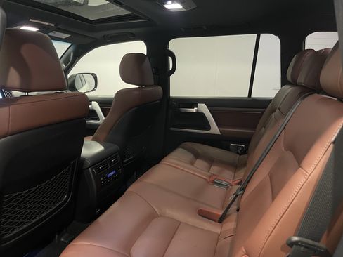 Used 2021 Toyota Land Cruiser Base image 24