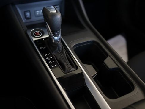 Used 2024 Nissan Sentra SV image 17