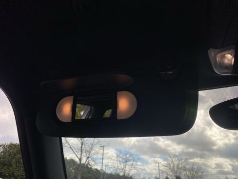 Used 2018 MINI Cooper S image 31