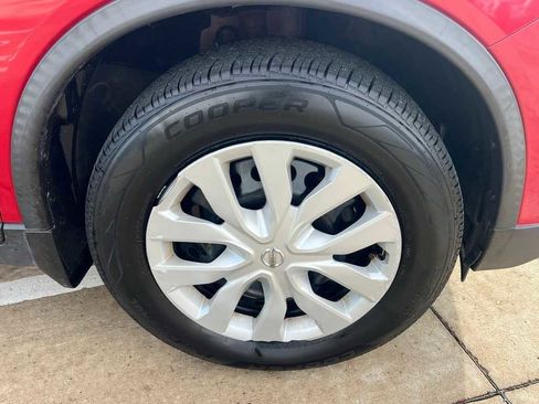 Used 2017 Nissan Rogue S image 13