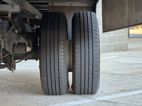 Used 2024 Ford E-350 and Econoline 350 Super Duty w/ Driver's Safety Package image 16