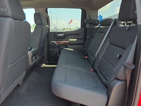 Used 2022 Chevrolet Silverado 1500 RST AWD/4WD image 11