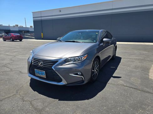 Used 2017 Lexus ES 350 w/ Navigation System Package FWD image 1