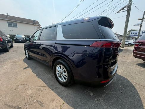 Used 2022 Kia Carnival LX FWD image 7
