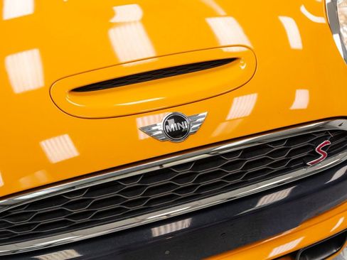 Used 2017 MINI Cooper S image 9