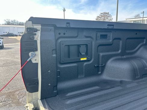 Used 2025 Ford Ranger XLT w/ Equipment Group 301A High image 7