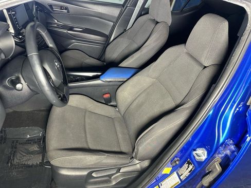 Used 2018 Toyota C-HR XLE image 25