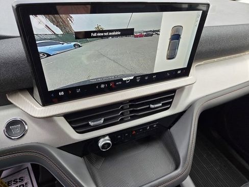 New 2026 Ford Explorer Active w/ Active Comfort Package image 12