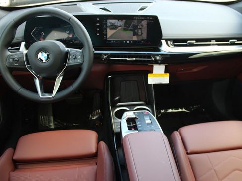 Used 2026 BMW X1 xDrive28i w/ Technology Package AWD/4WD image 16